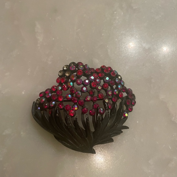Beautiful Karu Arke Rhinestone Brooch/Pin - Picture 3 of 4